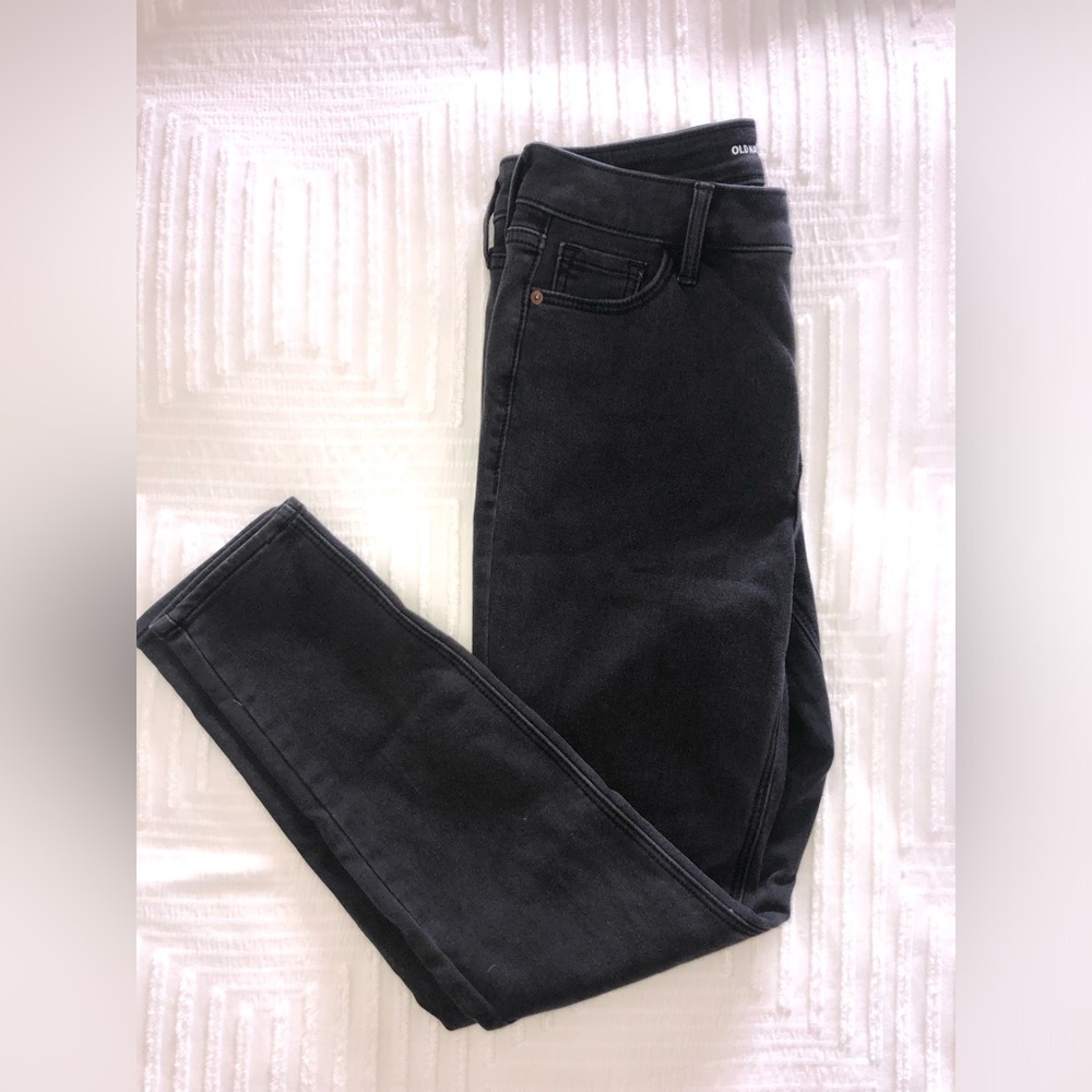 Old navy high rise rockstar super skinny jeans